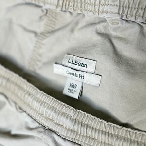 L.L. Bean Classic Fit cargo shorts